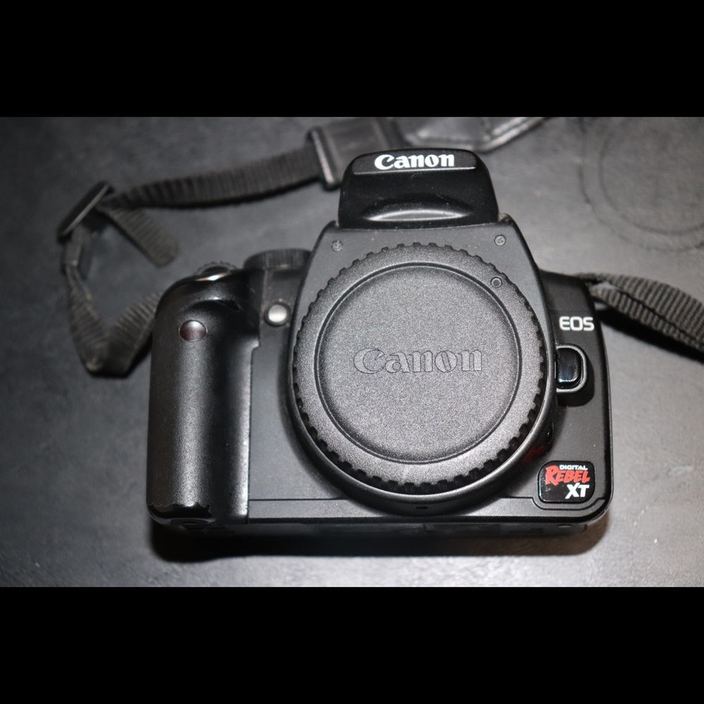 Canon EOS Rebel XT